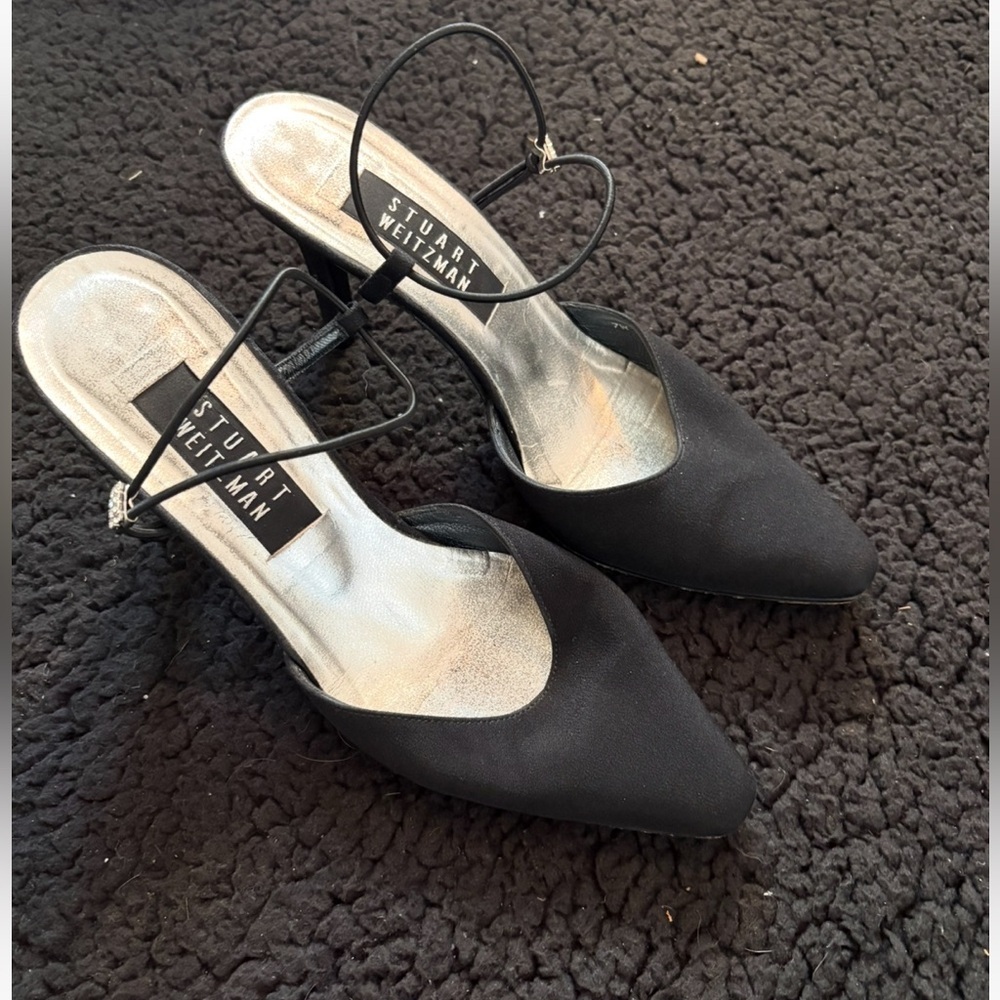 Stuart Weitzman Elegant Black Heels - Picture 2 of 7
